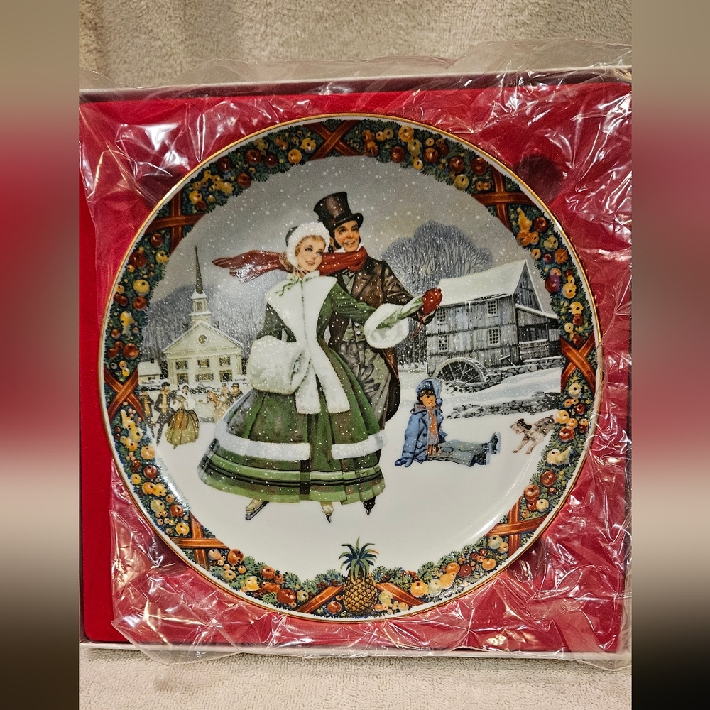 ROYAL WINDSOR WINTER WONDERLAND PLATE